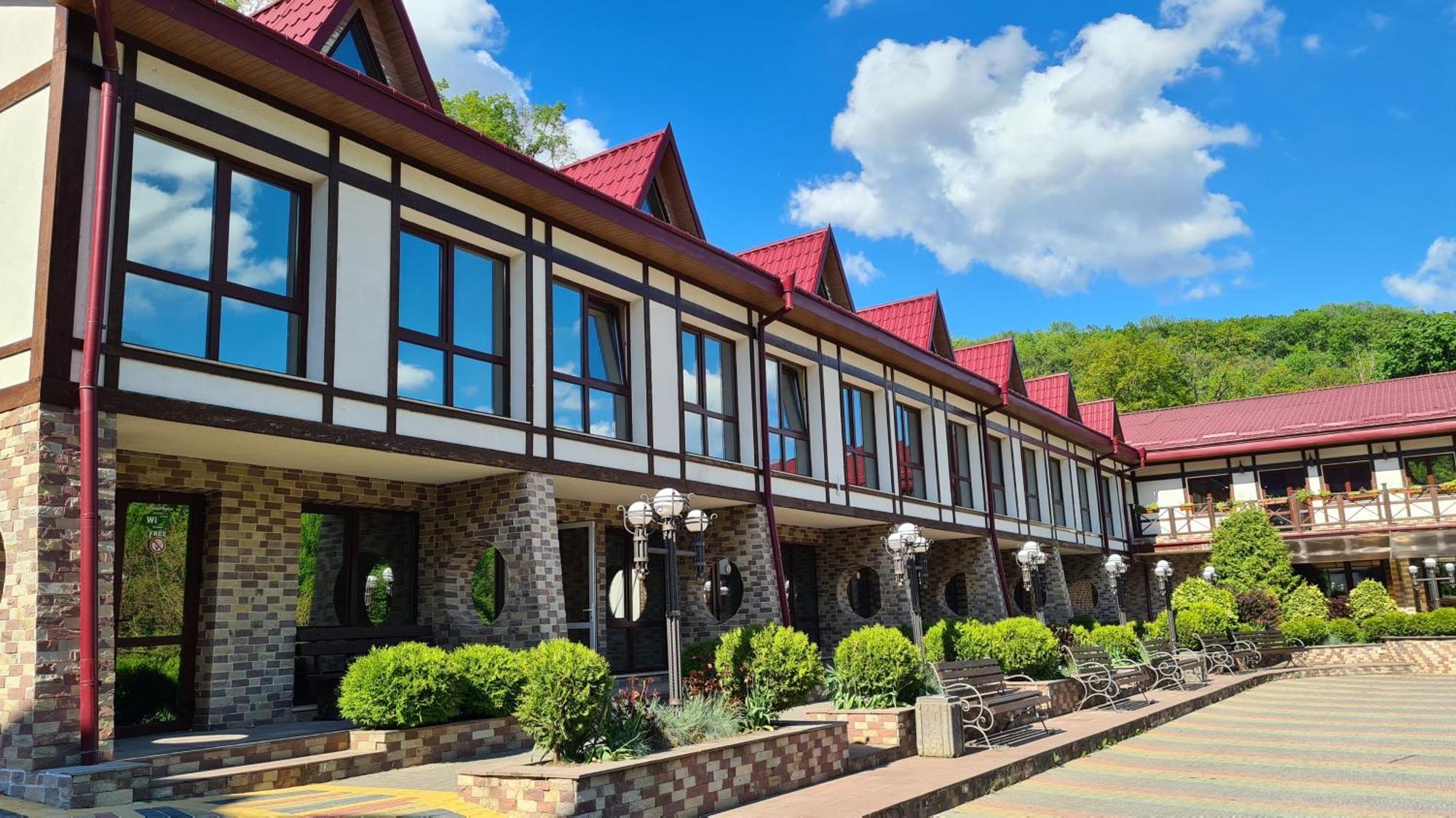 Mishyn-City Hotel Dobrovlyany Εξωτερικό φωτογραφία